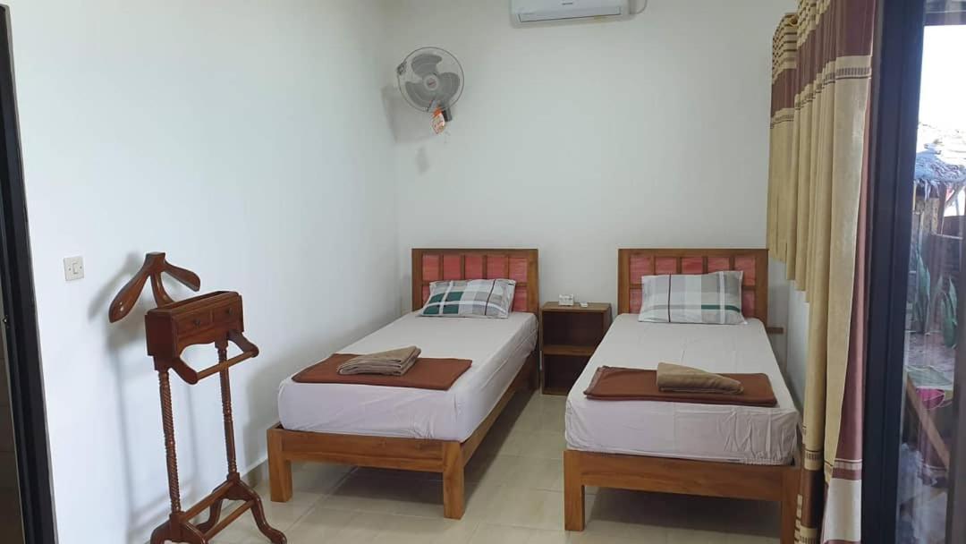 Omah Laut Bondo Jepara - By The Beach, Direct View Of The Sea, Great Base For Water Sports Margokerto Exterior photo
