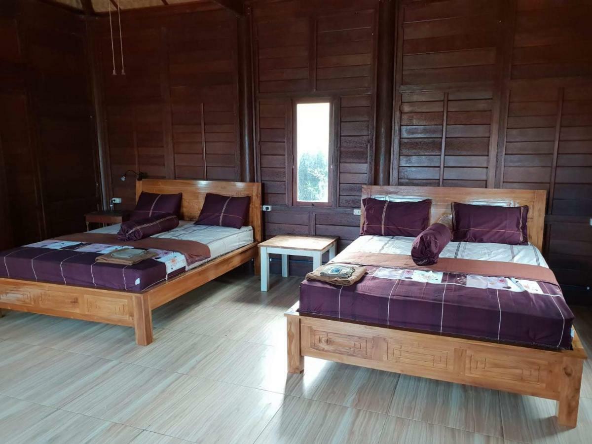 Omah Laut Bondo Jepara - By The Beach, Direct View Of The Sea, Great Base For Water Sports Margokerto Exterior photo